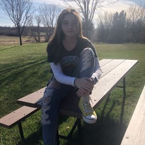 Meet your Posher, Brooke